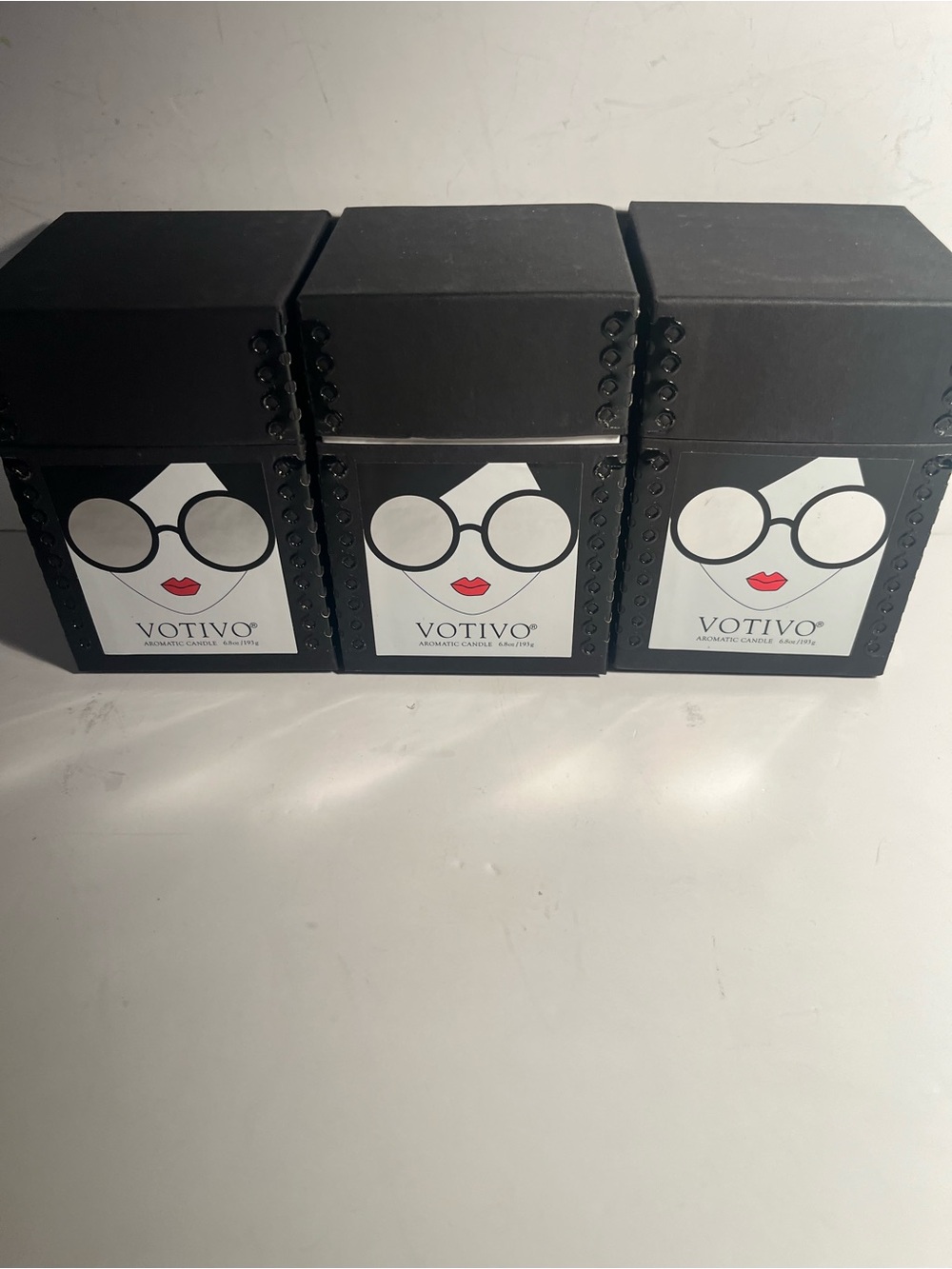 ALICE & OLIVIA Votivo Aromatic Candles set of 3 🕶️🕶️🕶️